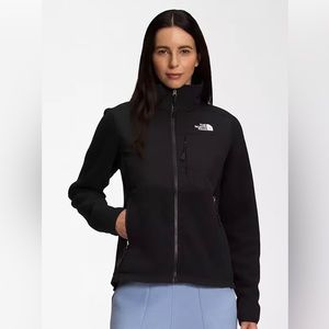 The North Face Denali Women’s in Black Size Medium